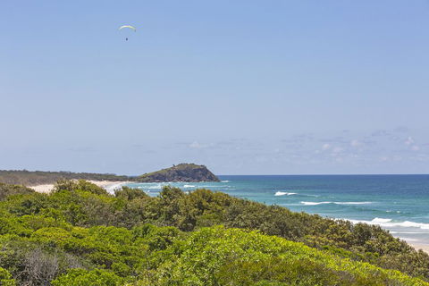 Sandpiper Beach Front House - Pubs and Clubs 1