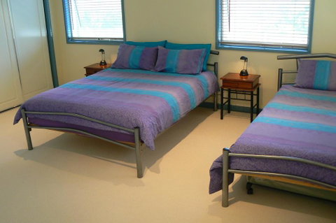 Sandy Point Beach Escape 2 Bedroom Apartment - Pubs and Clubs 3