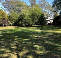 SAREAL PARK - Pubs and Clubs