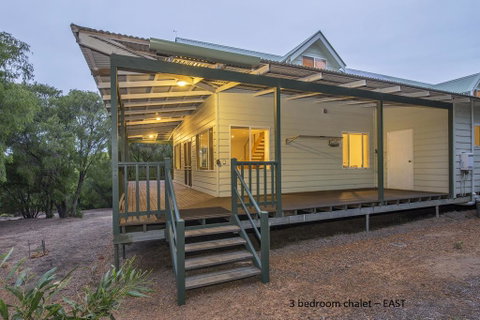 Sea Breeze Chalets Yallingup - Go Out 2
