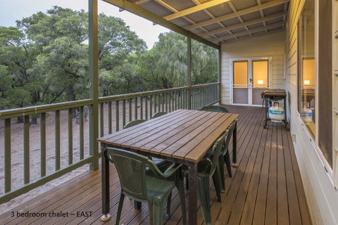 Sea Breeze Chalets Yallingup - Go Out 3