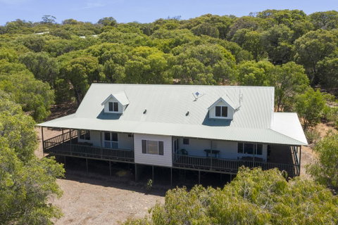 Sea Breeze Chalets Yallingup - Go Out 0
