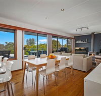 SEA URCHIN - beautiful Skenes Creek home - Pubs and Clubs