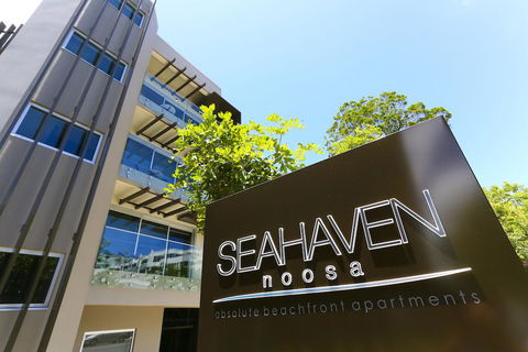 Seahaven Noosa Beachfront Resort - Pubs and Clubs 0
