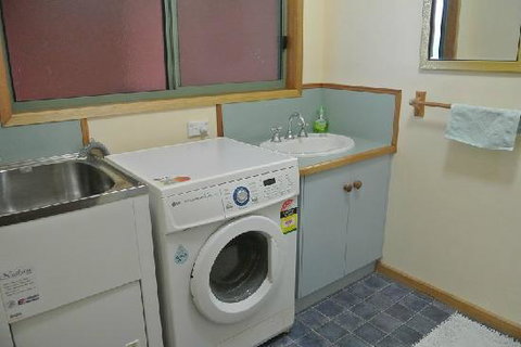 Seahorse Coastal Villas - Pubs and Clubs 1