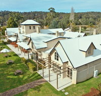 Seahorse Inn - Go Out