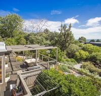 Seaside Escape Family friendly Mount Martha Retreat - Pubs and Clubs