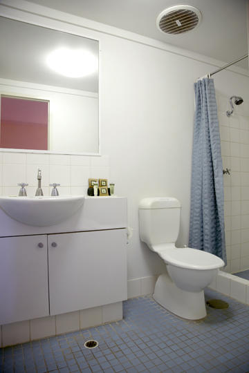 Seasons Hotel Newman - Go Out 3