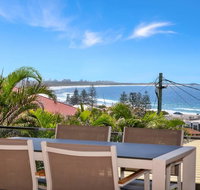 Seaview Beach House By Corporate Boardies - Go Out