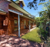 Semaphore Beach House - Pubs and Clubs