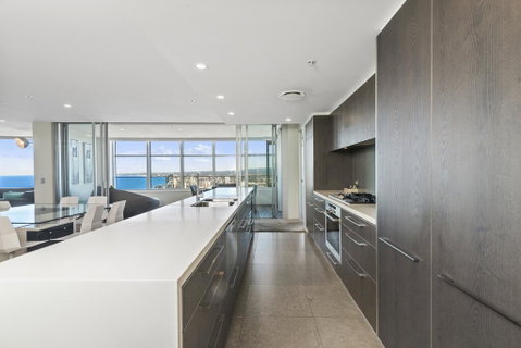 Serviced Apartments By GCLR At Q1 - Pubs and Clubs 3