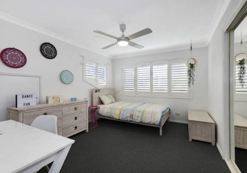 Shelly Beach Family Hideaway - Pool, Beach, Golf - Pubs and Clubs 1