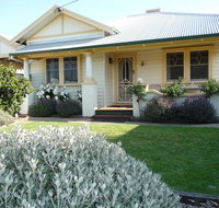 Shepp Central Apartment - Pubs and Clubs
