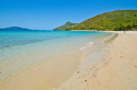 Shorelines Waterfront Hamilton Island - Pubs and Clubs 1