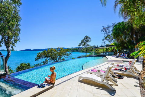 Shorelines Waterfront Hamilton Island - Pubs and Clubs 0