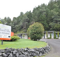 Silver Hills Motel - Pubs and Clubs