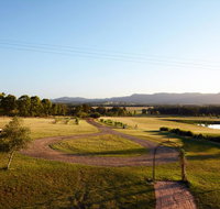 Silver Springs 4br Cottage with Wifi Views Olives and Space . Fireplace Views Olives and Space - Pubs and Clubs