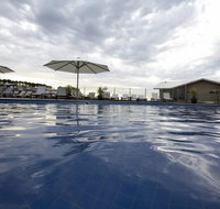 Silver water resort with ocean views. - Pubs and Clubs