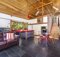 Silvermere Guesthouse - Pubs and Clubs
