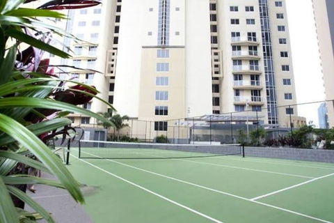 SK2 - 3BR With Pool Gym Steam Room In Story Bridge - Pubs and Clubs 2