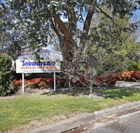Snowstream Riverside Apartments - Unit 3 - Pubs and Clubs