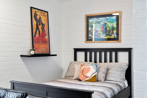 Soho Chic Apartment - Pubs and Clubs 0