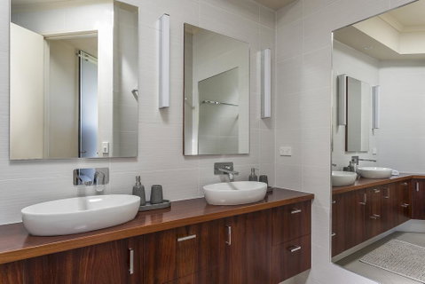 Sophisticated Contemporary Coastal Living With Sweeping Views In Cape Schanck - Pubs and Clubs 3
