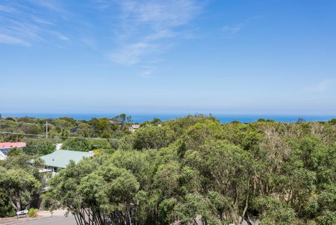 Sophisticated Contemporary Coastal Living With Sweeping Views In Cape Schanck - Pubs and Clubs 1