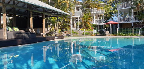 South Pacific Resort & Spa Noosa - Pubs and Clubs 2