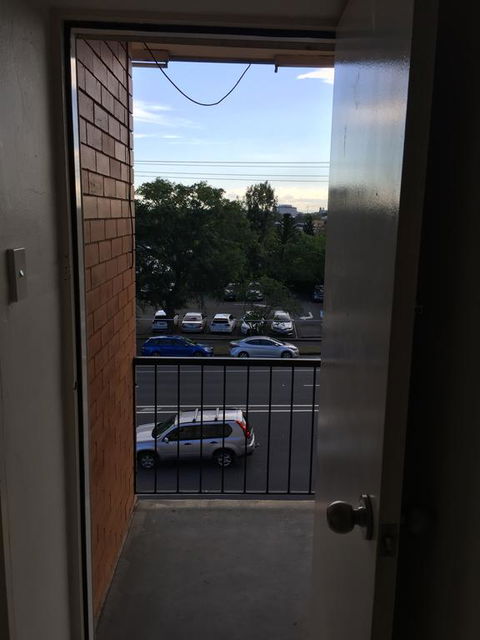 Southbank Motel - Go Out 2