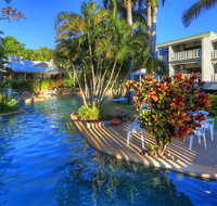 Sovereign Resort Hotel - Go Out