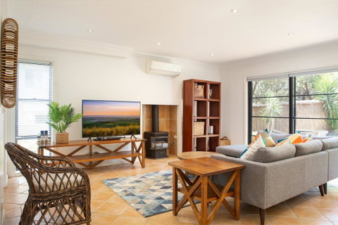 Spacious Home In The Heart Of Avalon Beach - Go Out 3