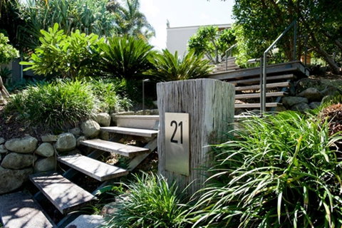 Spacious With Surf Views, Sunshine Beach - Go Out 1