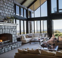 Spicers Peak Lodge - Pubs and Clubs