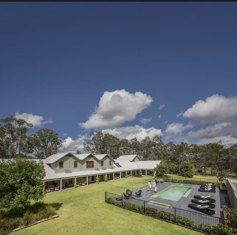 Spicers Vineyards Estate - Pubs and Clubs 1