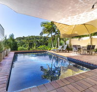 Split-living with ocean views Noosa Heads - Pubs and Clubs