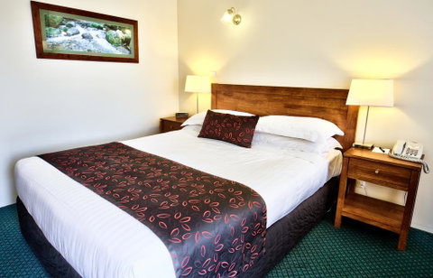 Stagecoach Motel Wodonga - Pubs and Clubs 2