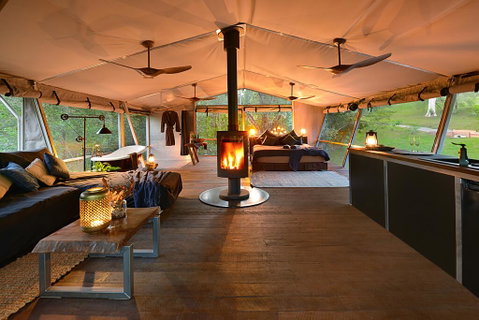Starry Nights Luxury Camping - Pubs and Clubs 0