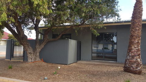 Stay Awhile In Port Pirie - Min Stay 4 Nights - Pubs and Clubs 0