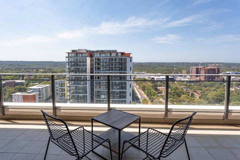 STAY&CO Macquarie Park University - Pubs and Clubs 2