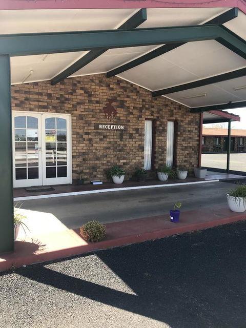 Stockman Motor Inn - Pubs and Clubs 2