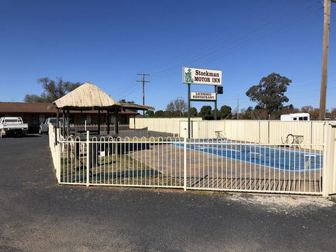 Stockman Motor Inn - Pubs and Clubs 0