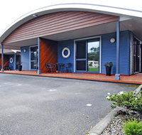 Strahan Bungalows - Go Out