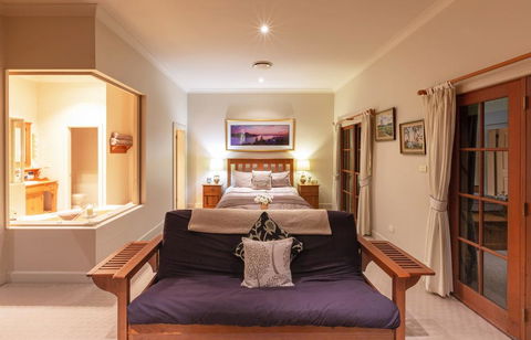 Strathearn Park Lodge - Go Out 1