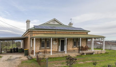 Strothers Farm House - Pubs and Clubs 1