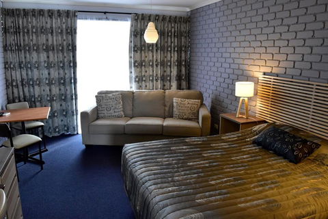 Strzelecki Motor Lodge - Go Out 3
