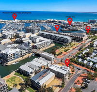 Studio 11 Mandurah Marina - Pubs and Clubs