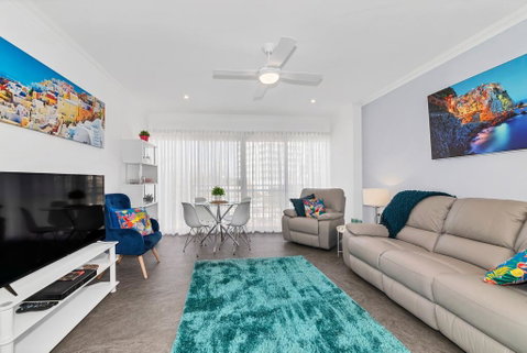Studio 11 Mandurah Marina - Pubs and Clubs 2