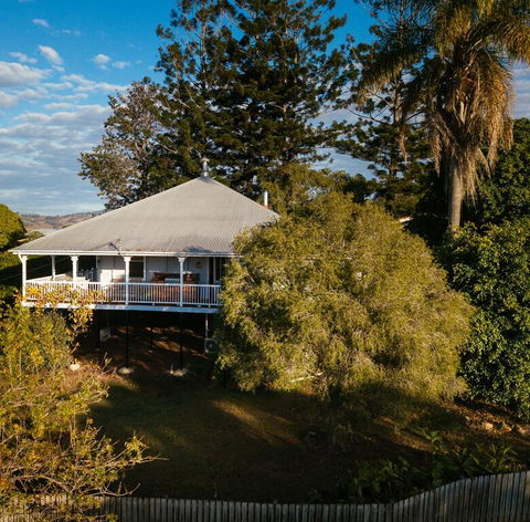 Stunning Queenslander - Pubs and Clubs 0