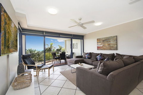Stunning Views Great Location Sunshine Beach! - Unit 1 Vista Pacific 12 Bryan Street - Go Out 3